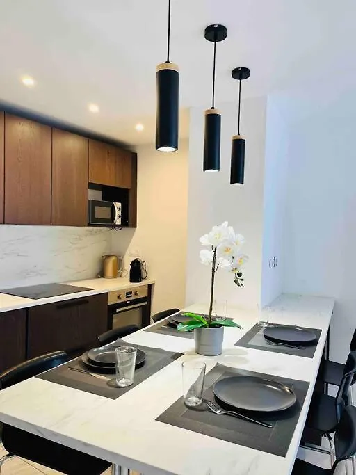 Carre Or - Standing Hyper Centre Plage 2 Min Saint-Raphael  Apartment
