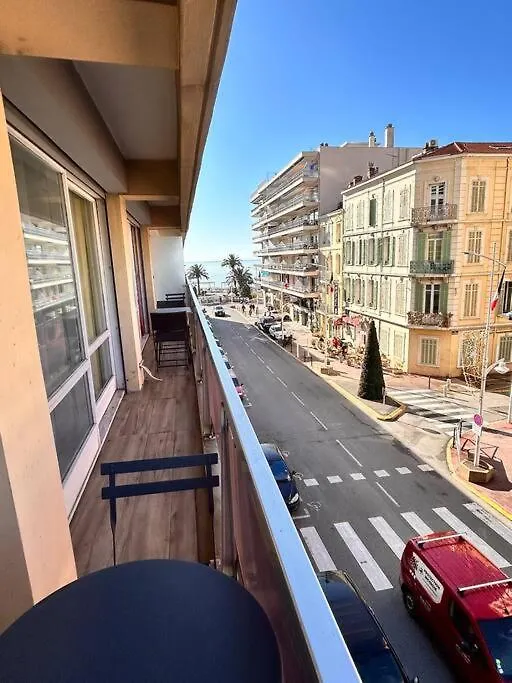 Apartment Carre Or - Standing Hyper Centre Plage 2 Min Saint-Raphael  France